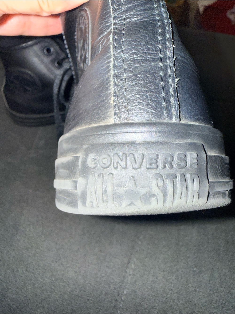 Unisex Black converse High-Top leather chucks - Picture 3 of 8